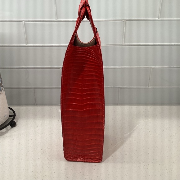 Brahmin Wine Tote Candy Apple Red - Picture 4 of 5